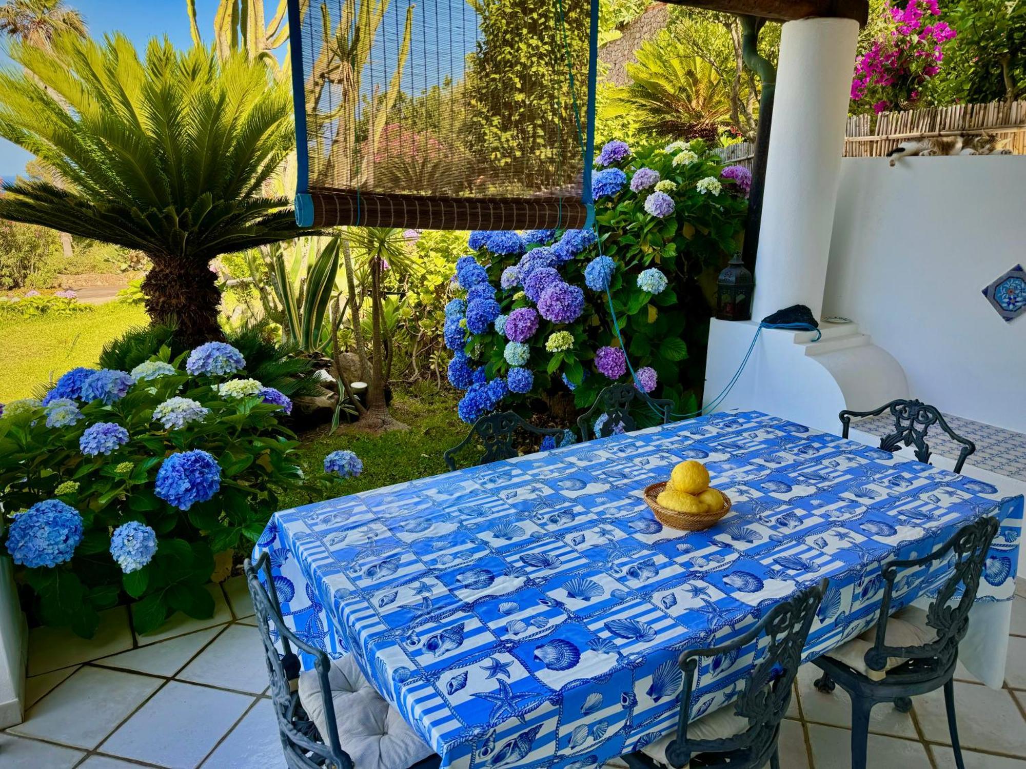 Villa 'A Pisa 利帕里 外观 照片